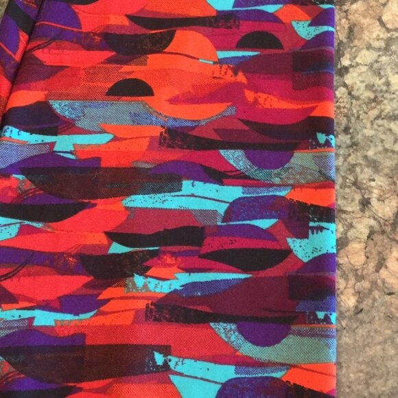 OS NWOT LuLaRoe Leggings F05 4684 - Picture 2 of 3